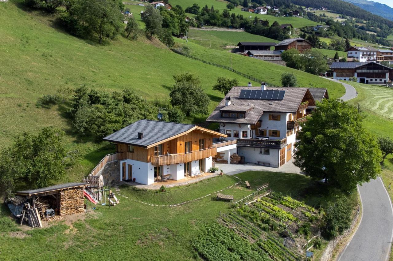 Hauserhof Chalet In Villanders - Moderne Wohnungen Mit 2 Badezimmer Und 2 Schlafzimmer Villandro Exterior foto